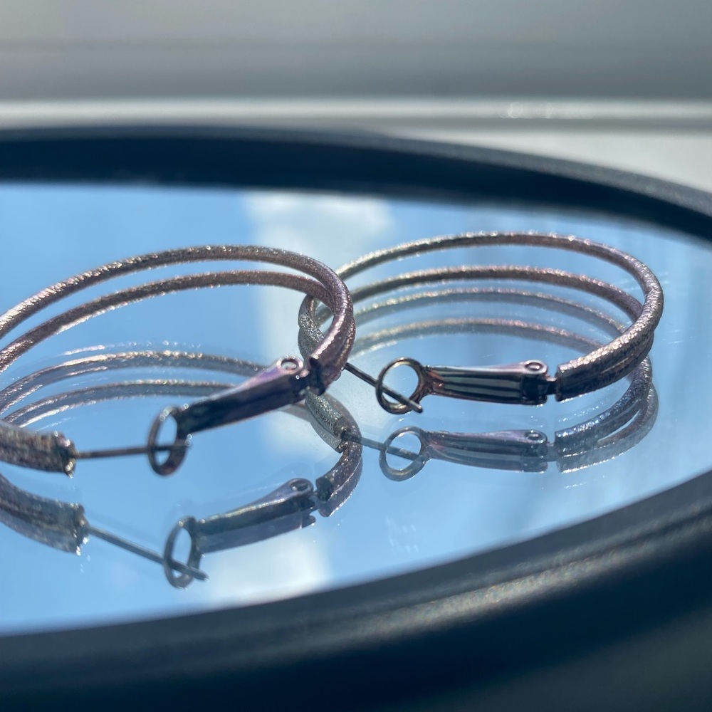 Hoop earrings - Picture 3 of 12